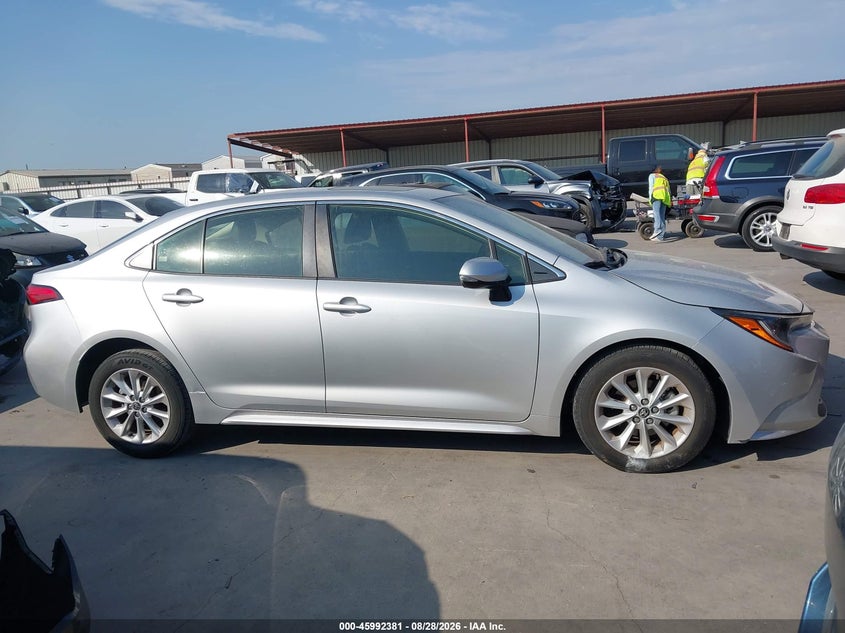 TOYOTA COROLLA - zdjęcie 13