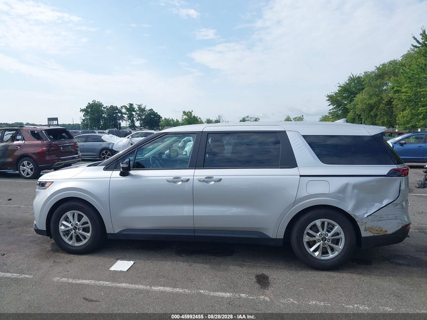 2023 KIA CARNIVAL MPV LX SEAT PACKAGE · Photo 14