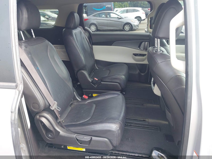 2023 KIA CARNIVAL MPV LX SEAT PACKAGE · Photo 8