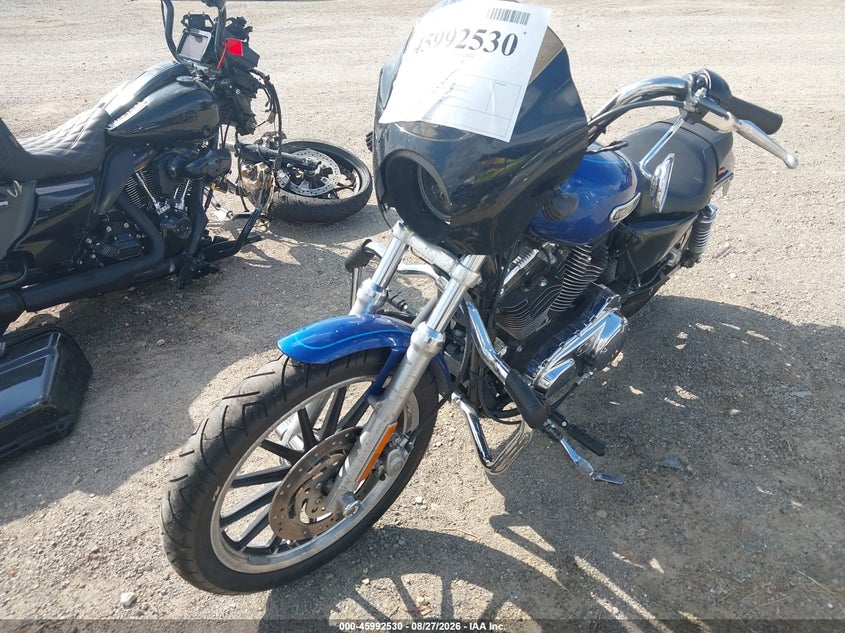 HARLEY-DAVIDSON XL1200 2010