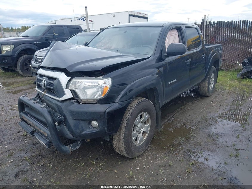 2015 Toyota Tacoma, Front End, IAAI, VIN 3TMLU4EN3FM198656 — photo 2