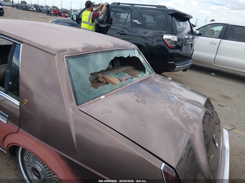 1987 LINCOLN CONTINENTAL auction photo 6