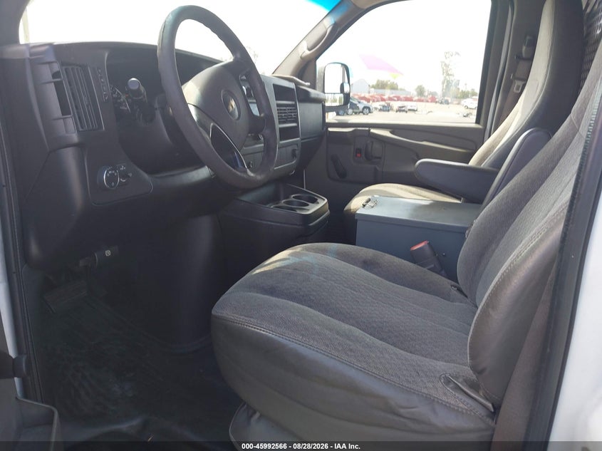 2013 CHEVROLET EXPRESS 2500 auction photo 5