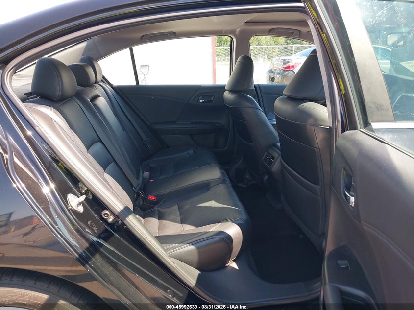 2017 HONDA ACCORD auction photo 8