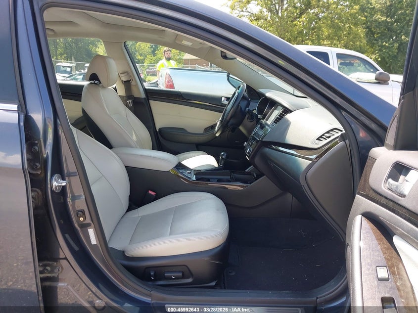 2014 KIA CADENZA auction photo 5