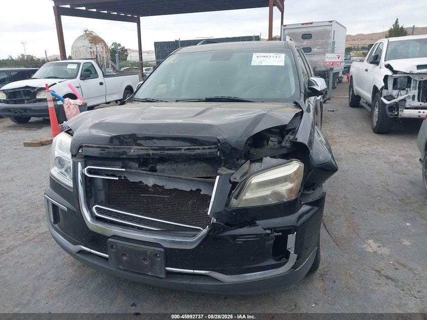 2017 GMC TERRAIN auction photo 6