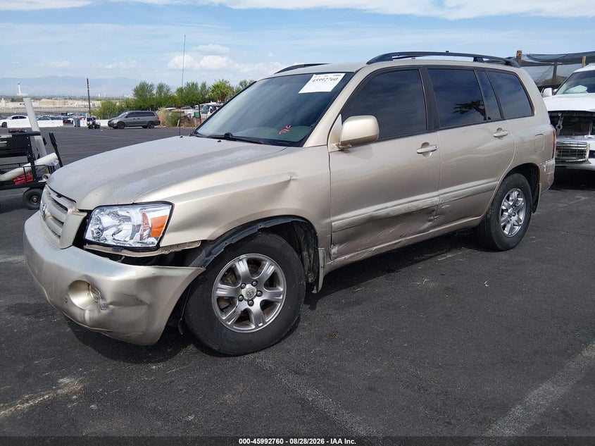 2004 Toyota Highlander, Front & Rear, IAAI, VIN JTEGP21A640017707 — photo 2