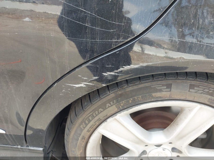 2011 MERCEDES-BENZ C 300 auction photo 6