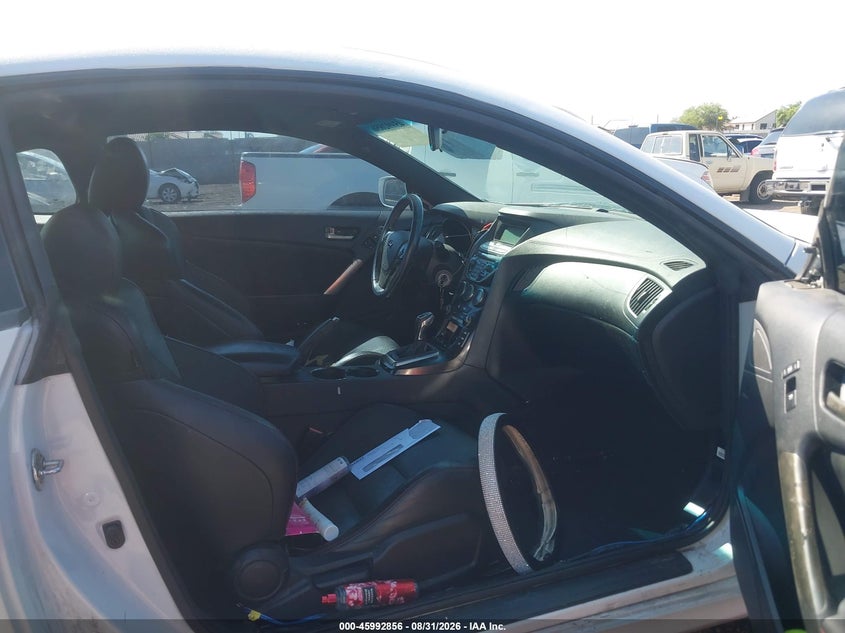 2013 HYUNDAI GENESIS auction photo 5