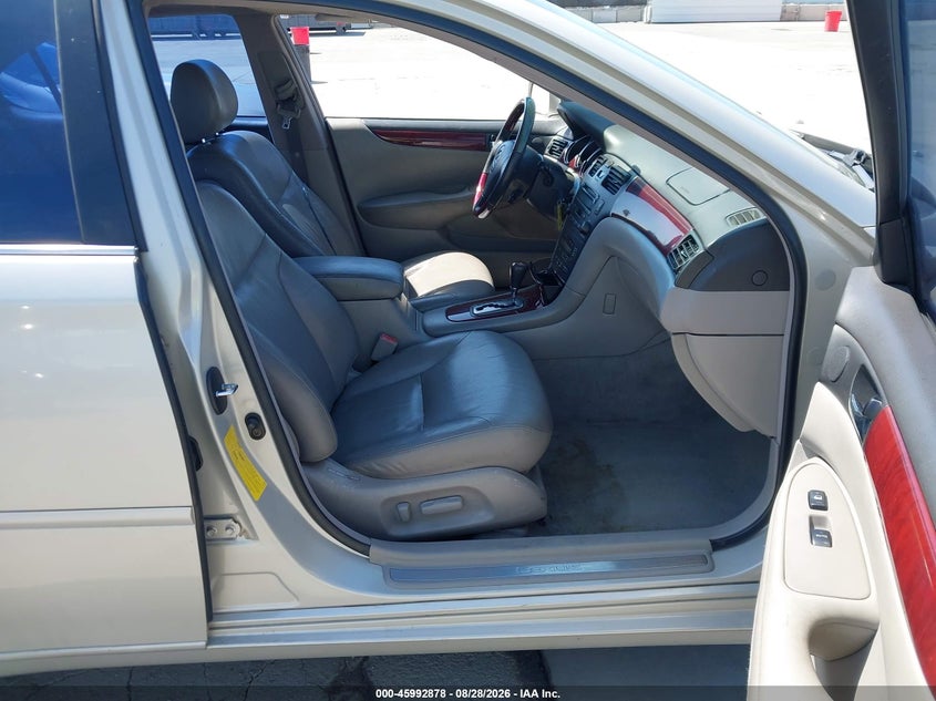 LEXUS ES 300 2003 VIN JTHBF30G336021172