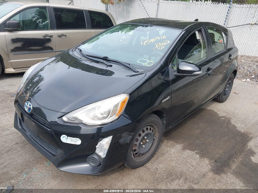 2015 TOYOTA PRIUS C auction photo 2