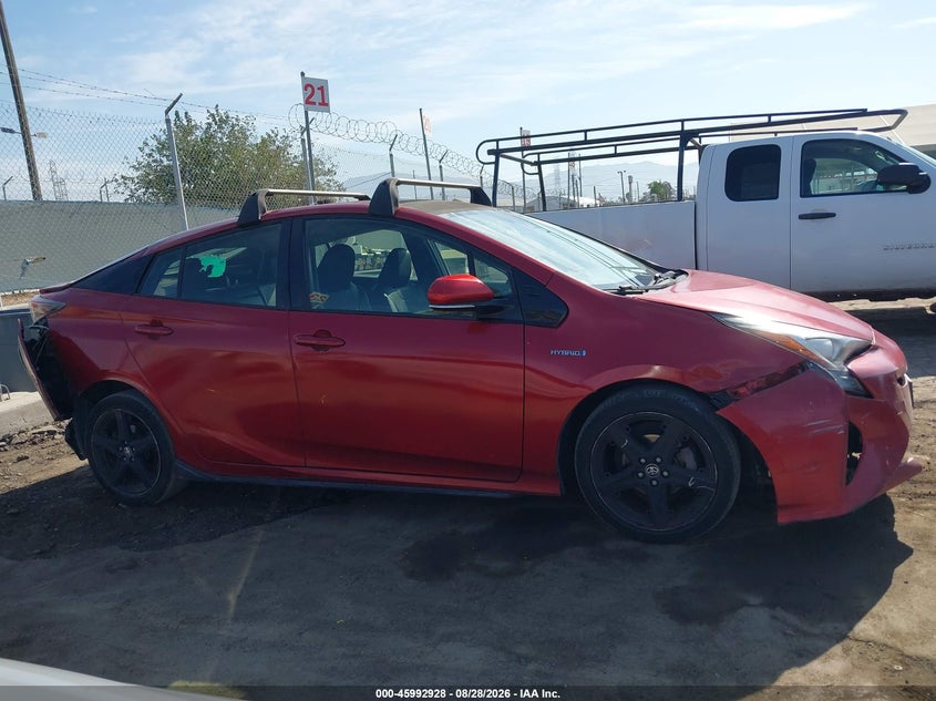 TOYOTA PRIUS - zdjęcie 13