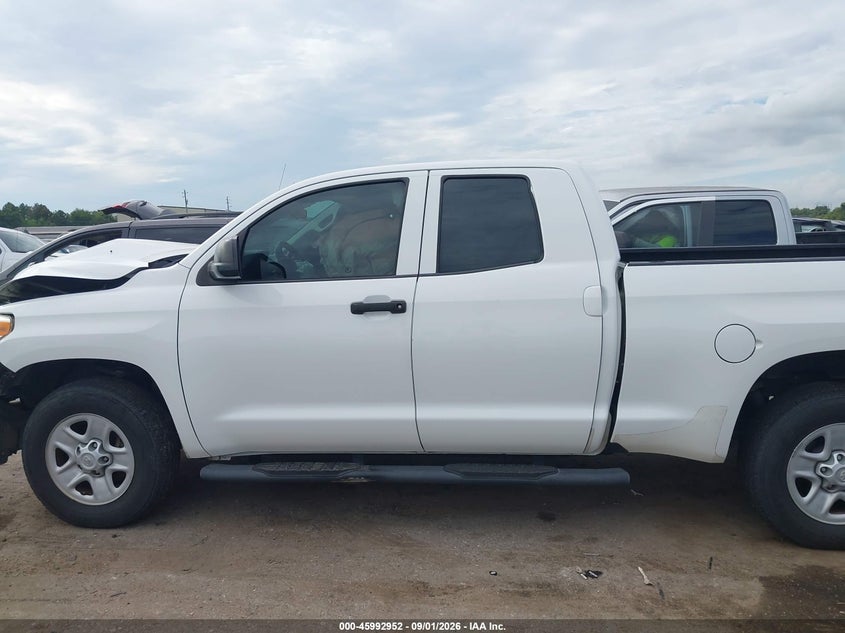 TOYOTA TUNDRA - zdjęcie 14