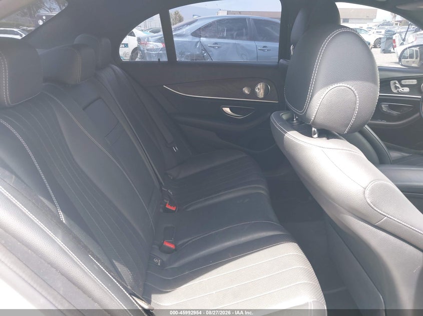 MERCEDES-BENZ E 300 2019 VIN WDDZF4JB7KA526366