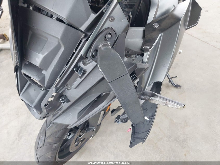 SUZUKI GSX800 2025