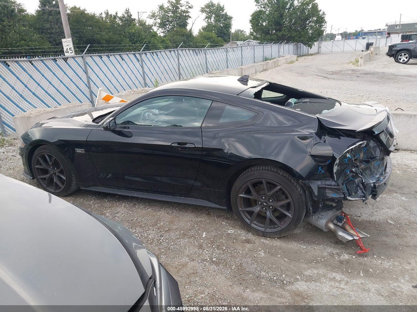 FORD MUSTANG - zdjęcie 15