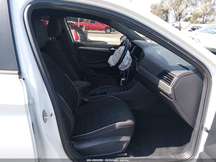 2023 VOLKSWAGEN JETTA auction photo 5