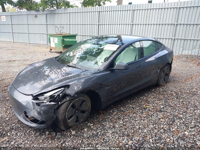 TESLA MODEL 3 - zdjęcie 6