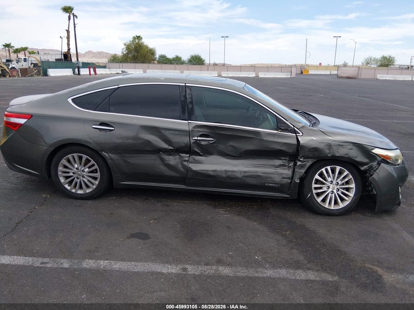 2013 TOYOTA AVALON HYBRID auction photo 6