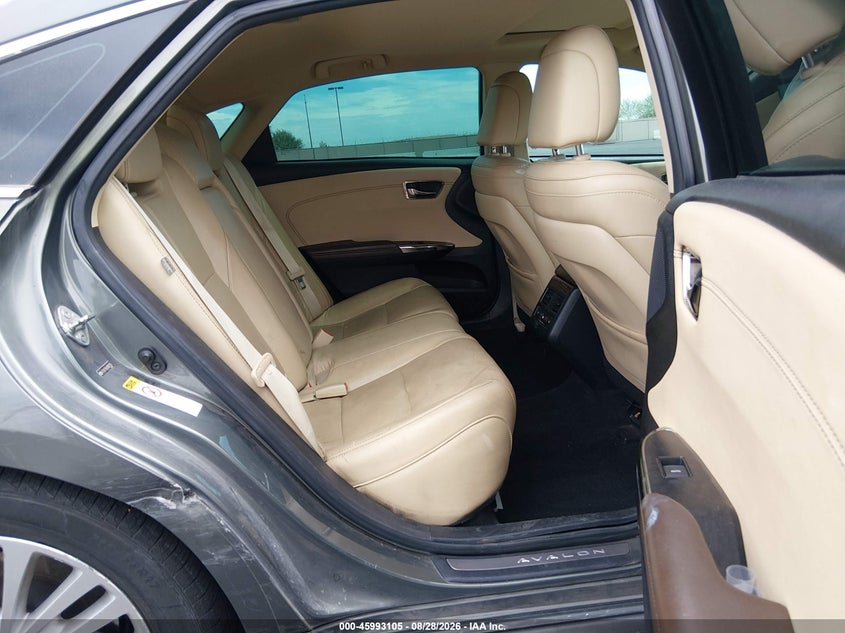 2013 TOYOTA AVALON HYBRID auction photo 8