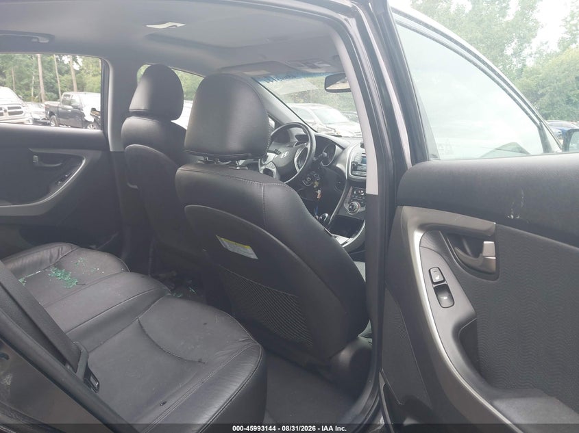 2013 HYUNDAI ELANTRA auction photo 8