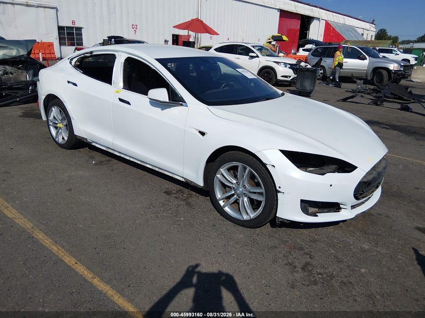 TESLA MODEL S - zdjęcie 1