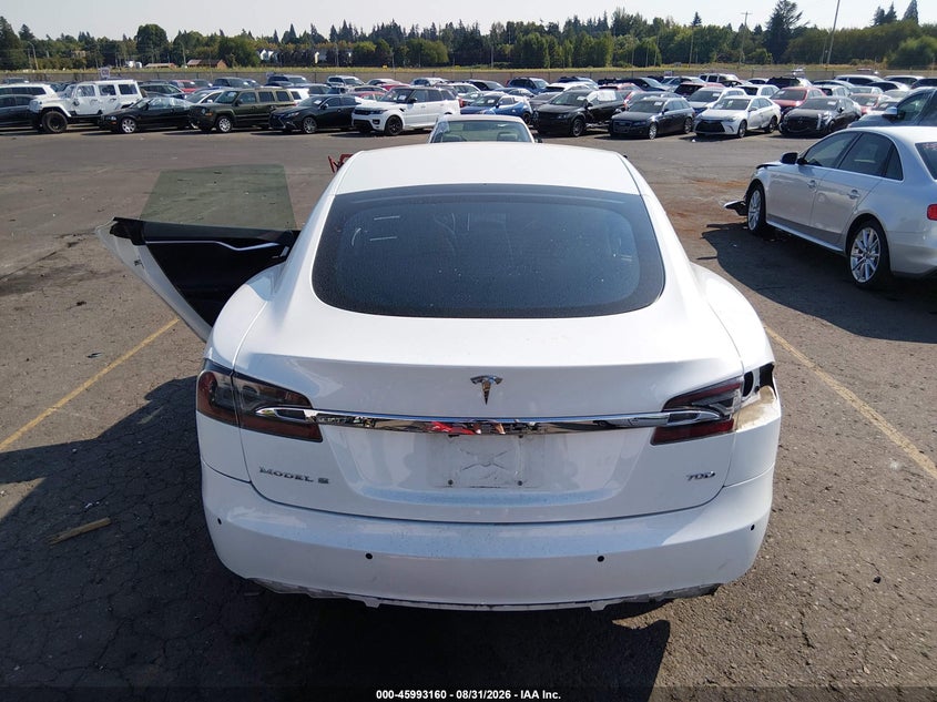 TESLA MODEL S - zdjęcie 17