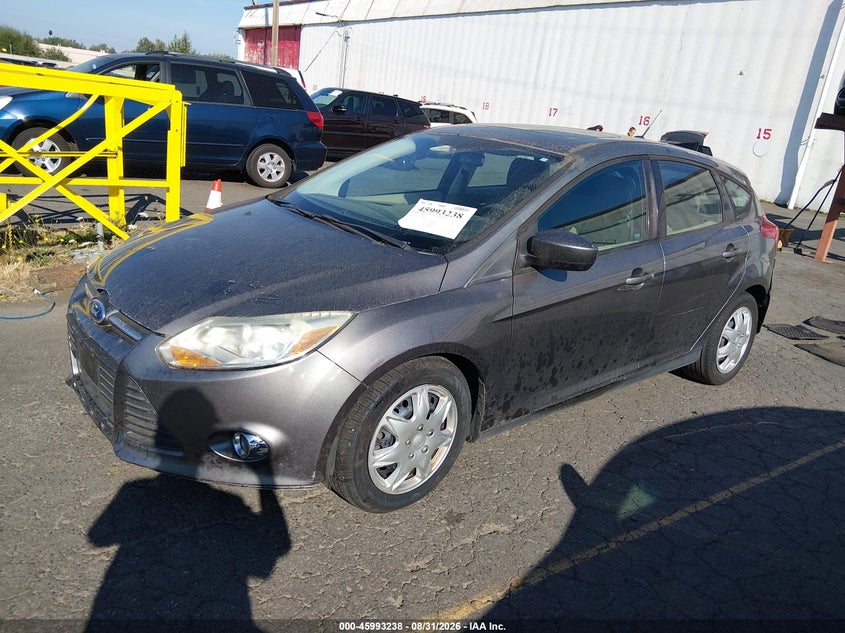 2012 Ford Focus, Right Front, IAAI, VIN 1FAHP3K2XCL262941 — photo 2