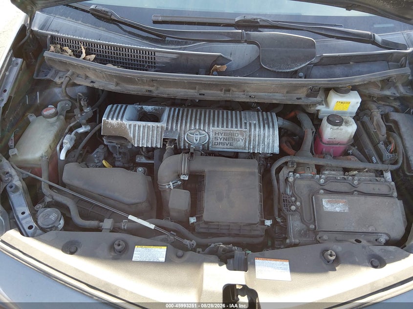 TOYOTA PRIUS V - zdjęcie 10