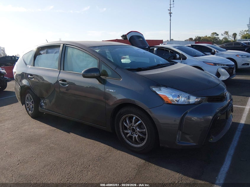 TOYOTA PRIUS V - zdjęcie 13