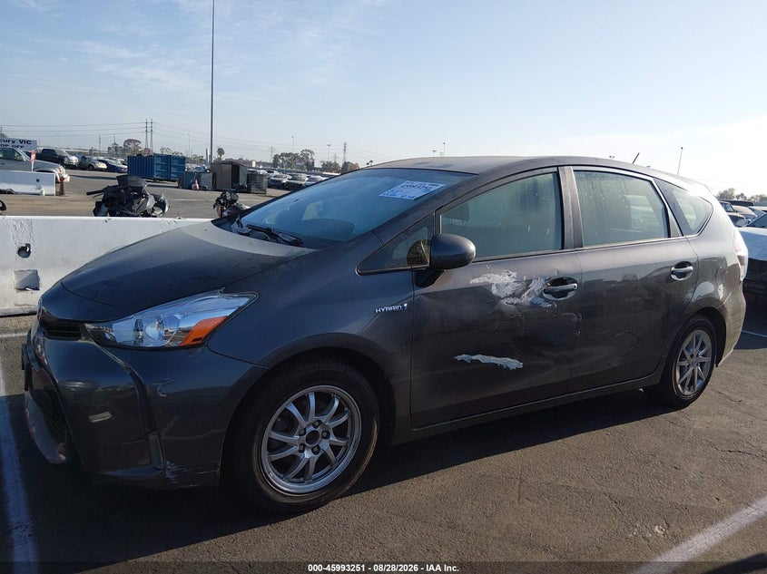 TOYOTA PRIUS V - zdjęcie 14