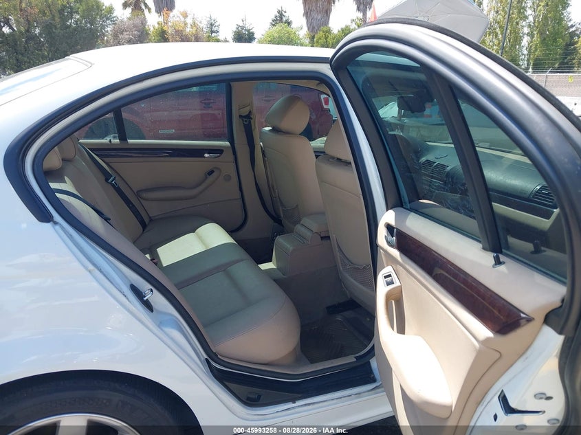 2005 BMW 3ER SEDAN 2.5L I-6 DOHC, VVT, 184HP