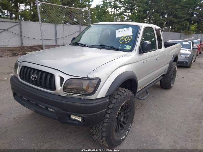 2004 TOYOTA TACOMA auction photo 2