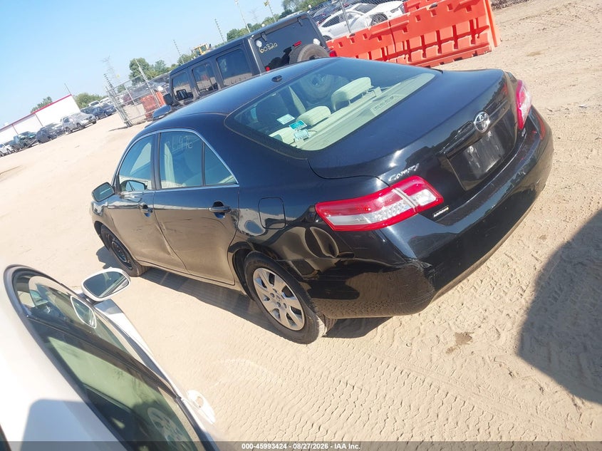 2011 TOYOTA CAMRY auction photo 3