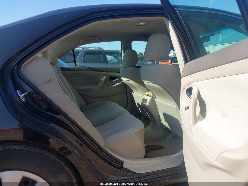 2011 TOYOTA CAMRY auction photo 8