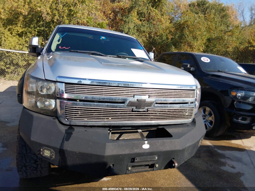 2011 CHEVROLET SILVERADO 2500HD auction photo 6