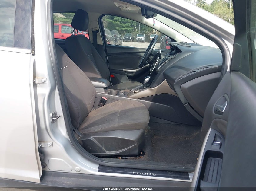 2012 FORD FOCUS auction photo 5
