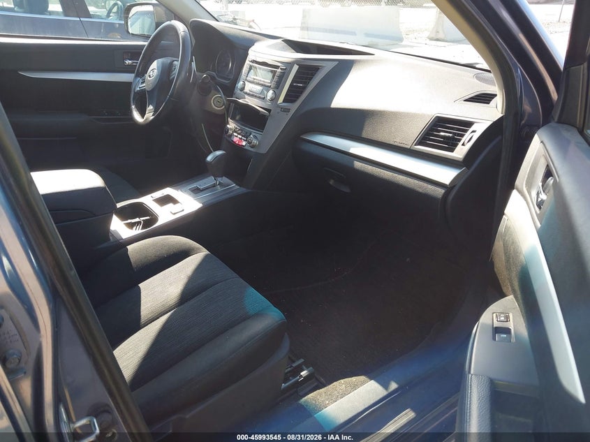 2013 SUBARU LEGACY auction photo 5