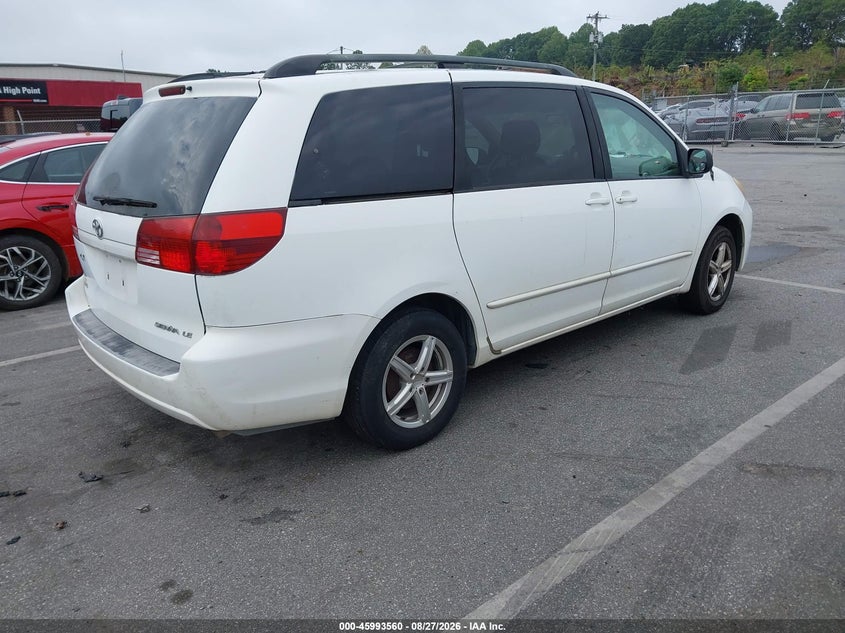 2005 TOYOTA SIENNA auction photo 4