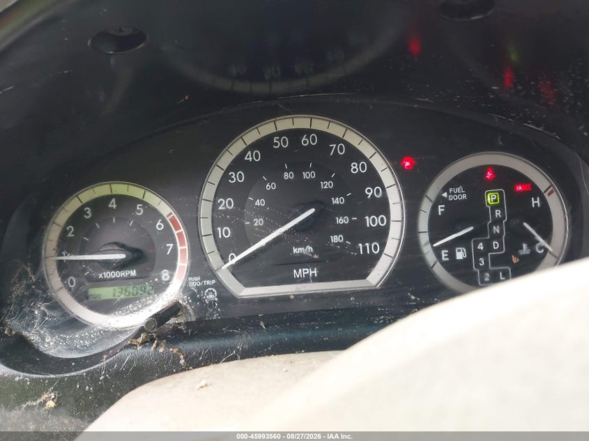 2005 TOYOTA SIENNA auction photo 7