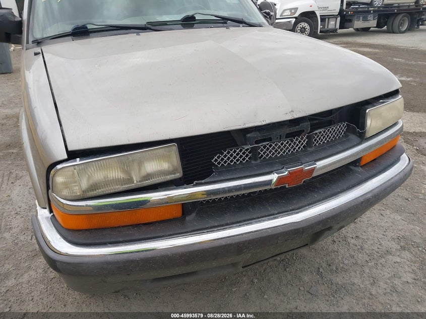 2000 CHEVROLET BLAZER auction photo 6