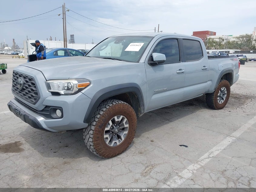 2020 Toyota Tacoma Double Cab/Sr5/Trd Sport/Trd Off Road, Правый бок, IAAI, VIN 3TMDZ5BN9LM094247 — фото 2