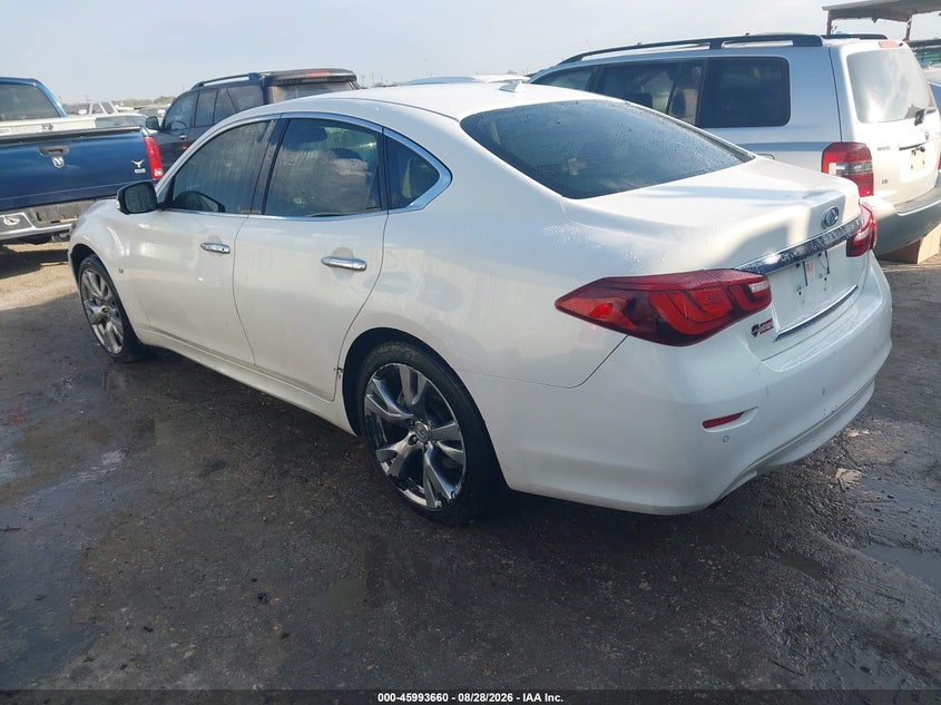 2015 INFINITI Q70 auction photo 3