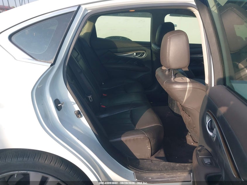 2015 INFINITI Q70 auction photo 8