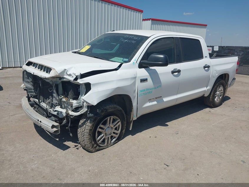 TOYOTA TUNDRA - zdjęcie 2