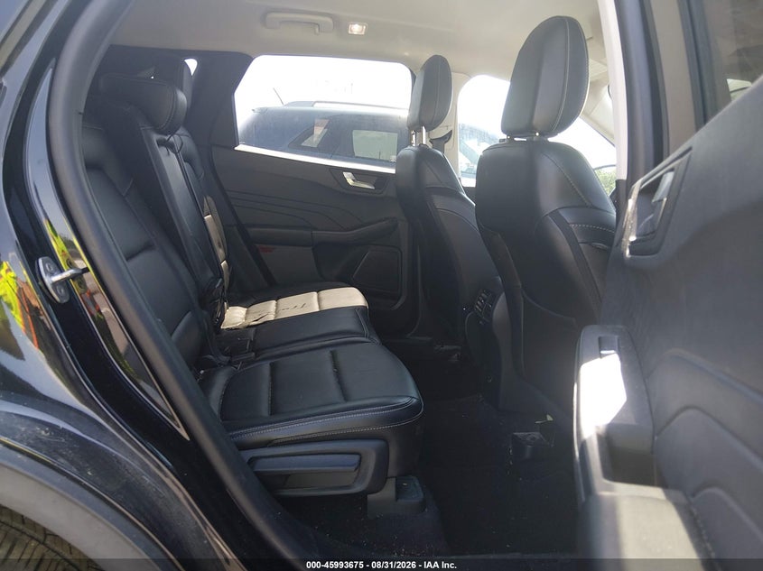 FORD ESCAPE 2022 VIN 1FMCU9H60NUA40136