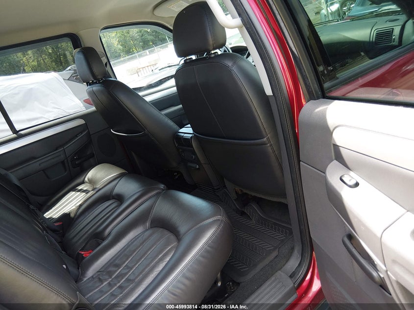 2004 MERCURY MOUNTAINEER auction photo 8