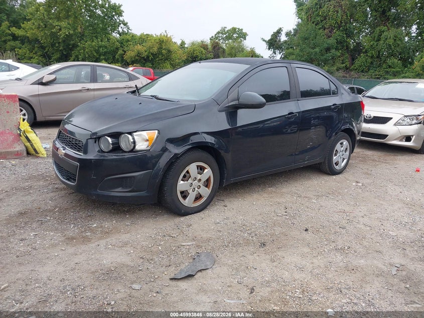 2013 CHEVROLET SONIC auction photo 2