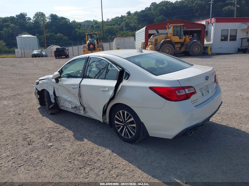 2019 SUBARU LEGACY auction photo 3
