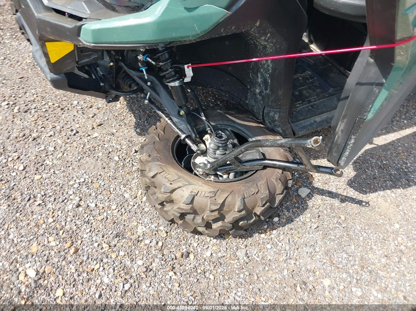 CAN-AM-DEFENDER ALL TERRAIN 2026 VIN 3JBUFAX49TK001601